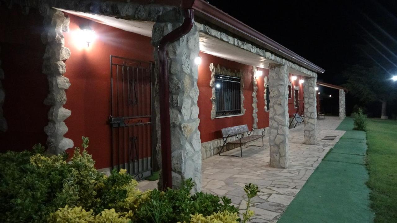 Finca Entrevinedos De Bodegas Marcos Peñafiel Εξωτερικό φωτογραφία