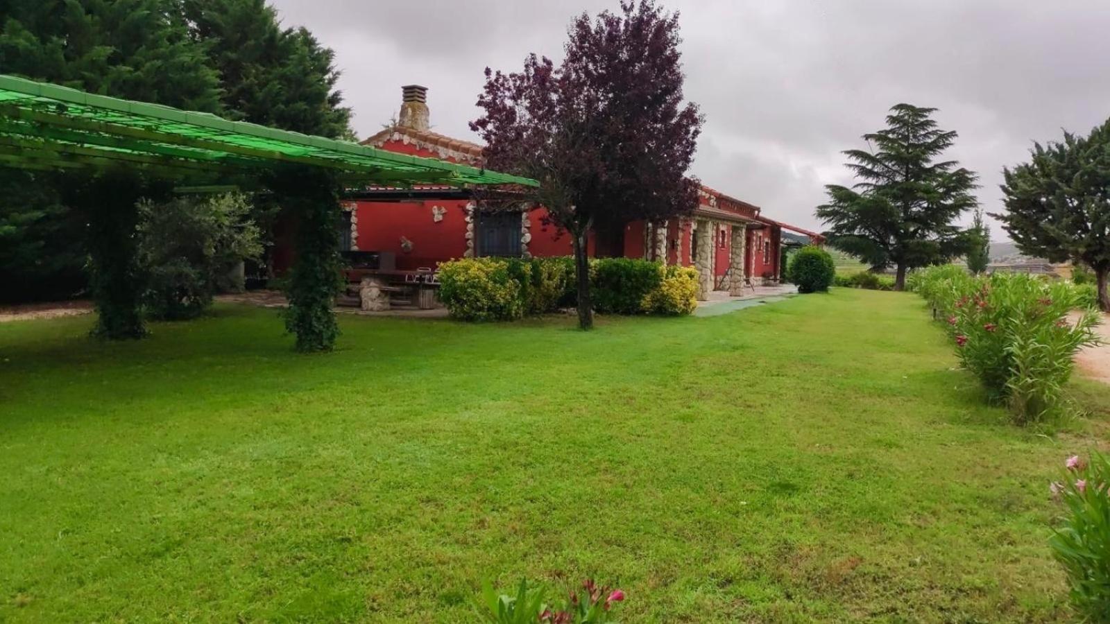 Finca Entrevinedos De Bodegas Marcos Peñafiel Εξωτερικό φωτογραφία